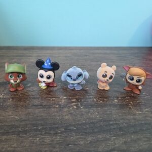 Lot of Disney Doorables Mickey Whinnie Stitch